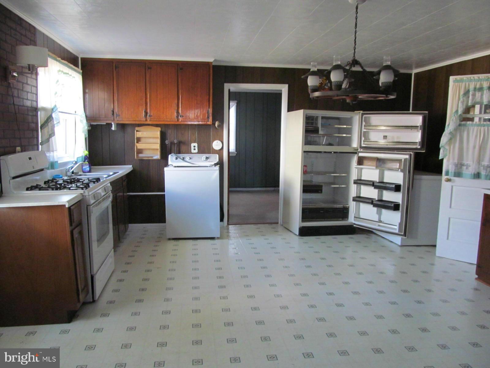 1310 Perrys Corner Road Grasonville, MD 21638 - Photo 4 of 30 Kitchen