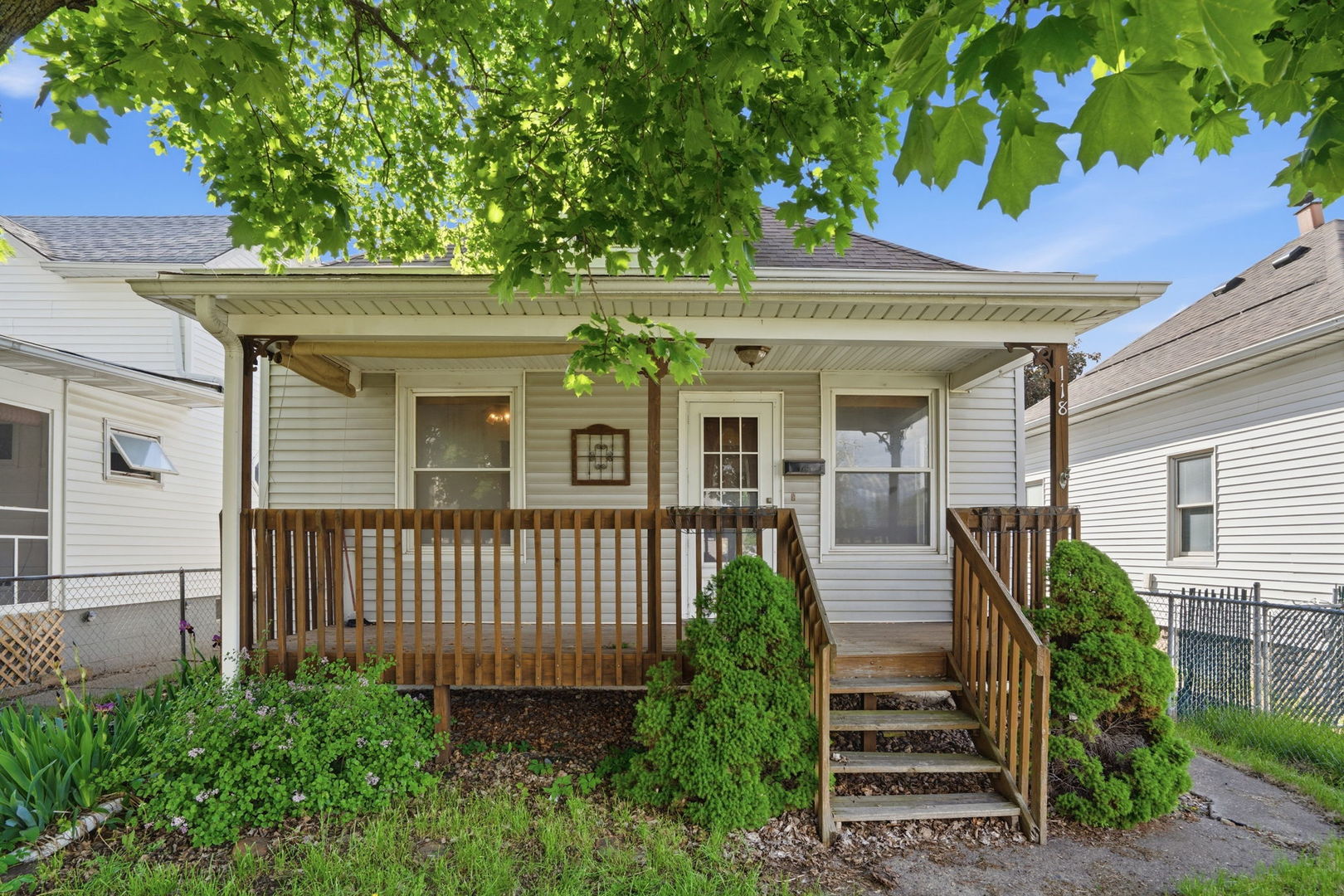 118 5th Street Silvis, IL 61282 - Photo 1 of 22