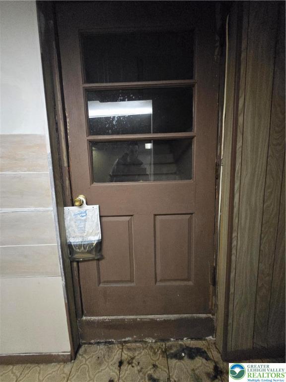 2236 Lincoln Street Bethlehem, PA 18017 - Photo 20 of 29 a bathroom with a window