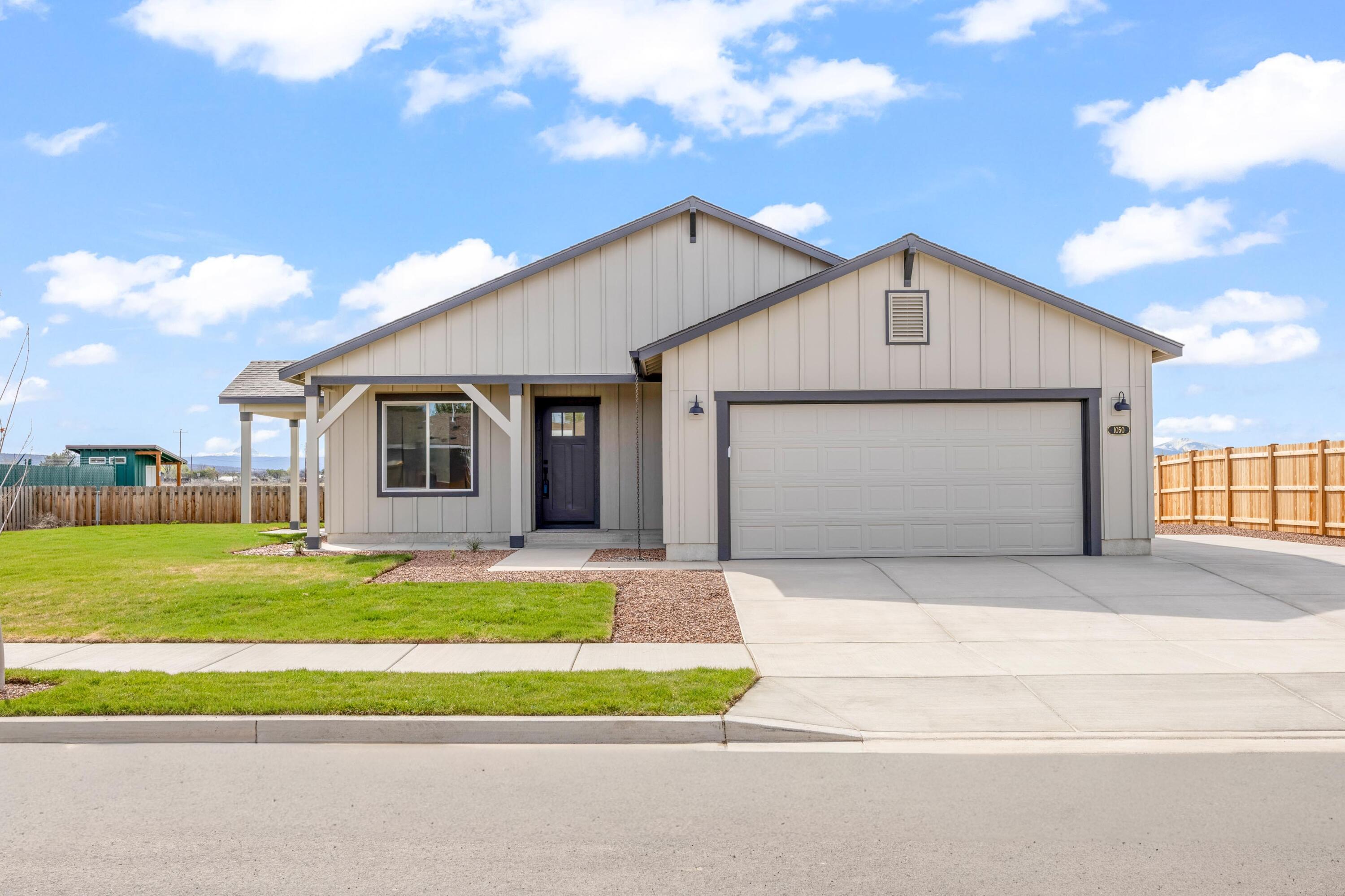 1050 Fairway Road, Unit 153 Madras, OR 97741 - Photo 1 of 29