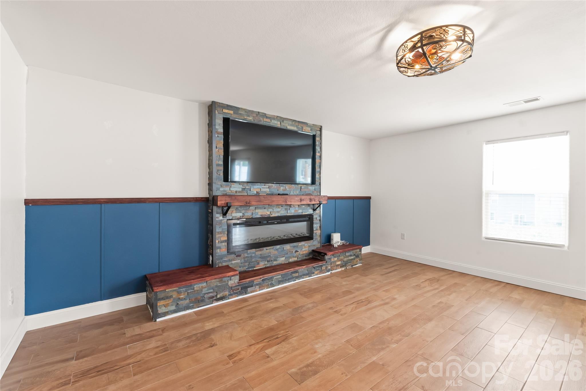 1232 Phifer Road Kings Mountain, NC 28086 - Photo 10 of 36 a view of room with a flat screen tv
