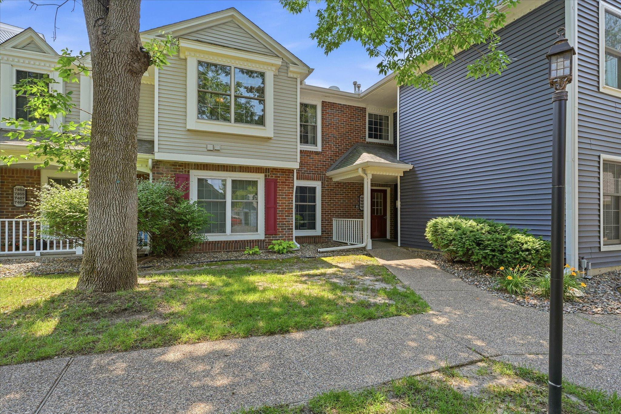 7477 West 110th Street Bloomington, MN 55438 - Photo 2 of 48