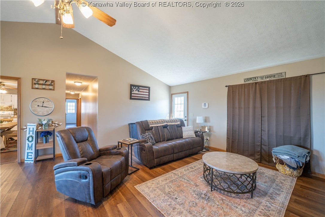 6657 Longdale Road Letart, WV 25253 - Photo 9 of 32 Gallery Image 9