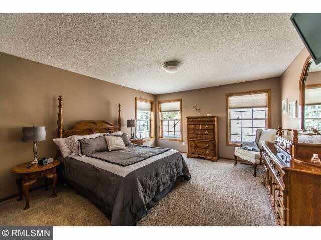 4914 Rusten Road Eagan, MN 55122 - Photo 10 of 18 Gallery Image 10