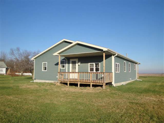15501 Furrow Road Pekin, IL 61554 - Photo 2 of 10