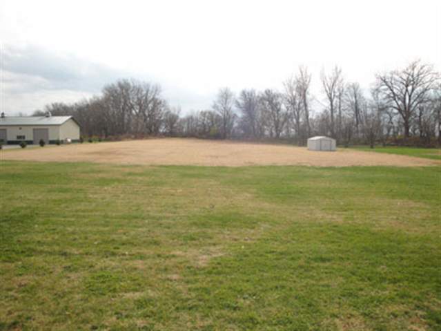 15501 Furrow Road Pekin, IL 61554 - Photo 3 of 10