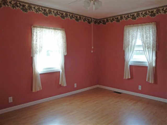 15501 Furrow Road Pekin, IL 61554 - Photo 8 of 10