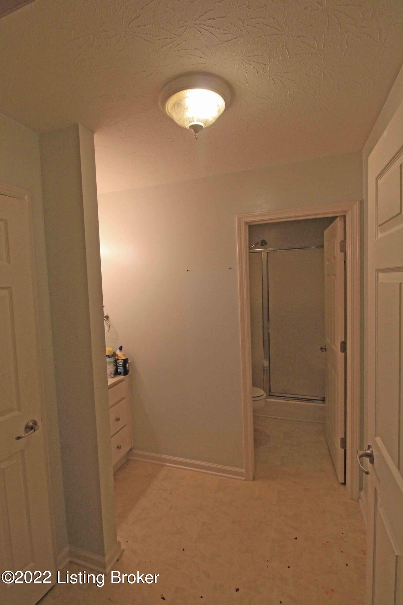 331 Figgs Store Road Shelbyville, KY 40065 - Photo 13 of 25 Primary Bath