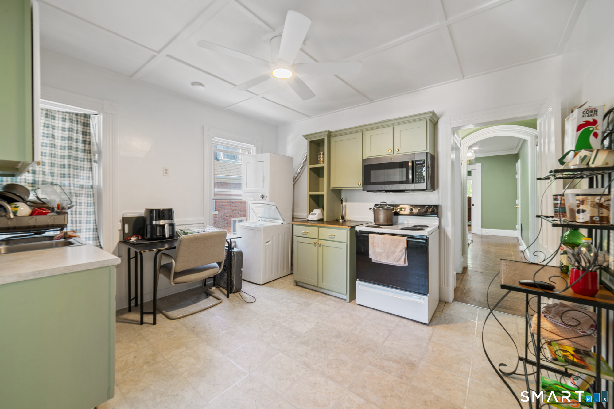 524 Prospect Street Torrington, CT 06790 - Photo 15 of 38 Unit 2 kitchen