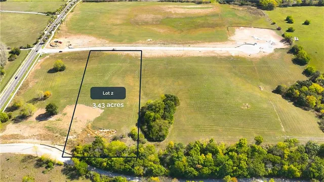 $375,000 | 10786 North Ewing Avenue, Kansas City, MO 64156