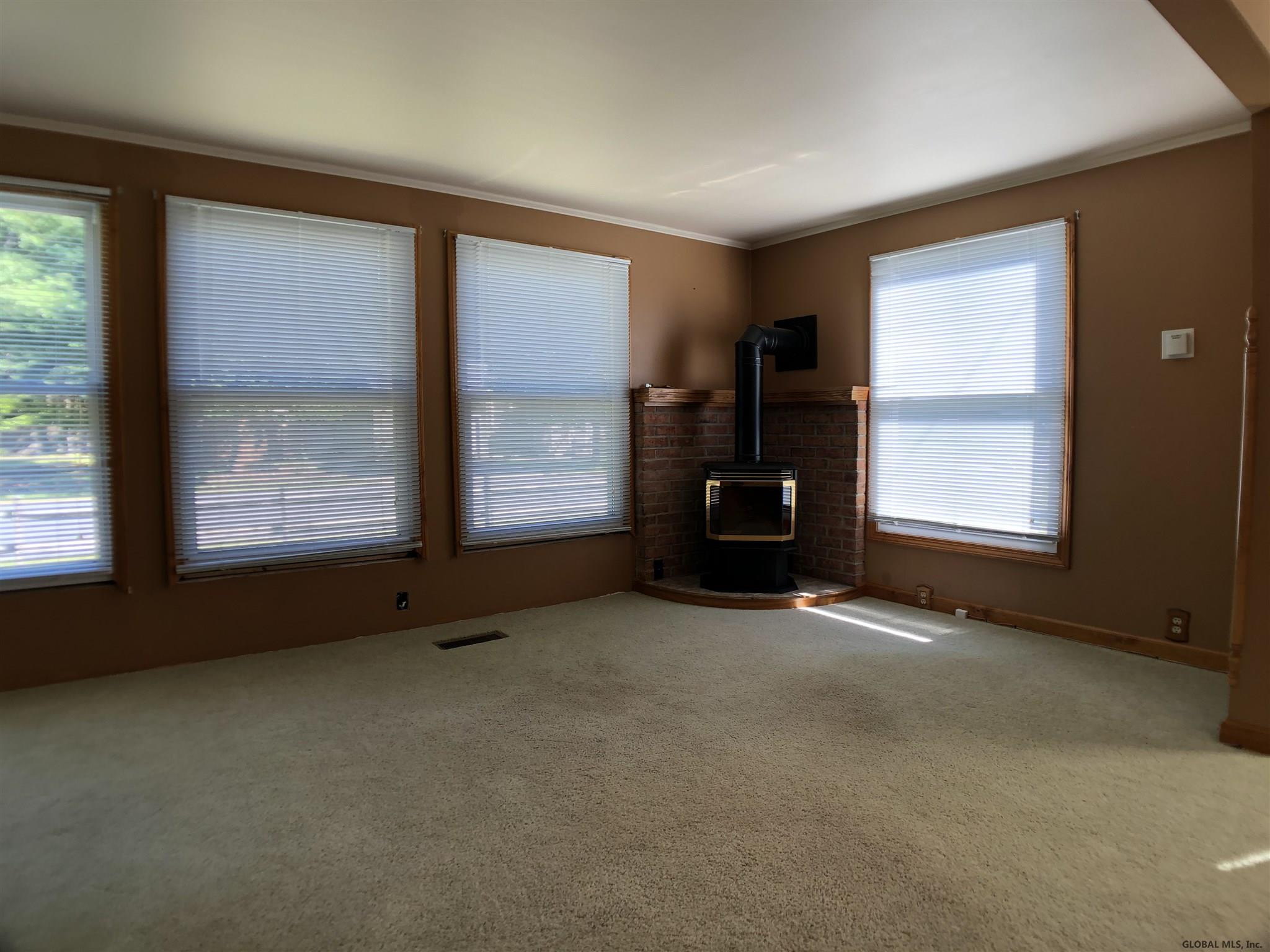 425 Luzerne Road Queensbury, NY 12804 - Photo 10 of 29 Photo 10