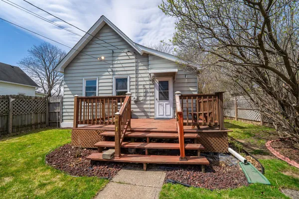 $199,900 | 1028 Livingston Avenue, West St. Paul, MN 55118