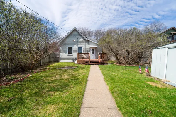 $199,900 | 1028 Livingston Avenue, West St. Paul, MN 55118