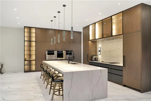 $11,000,000 | 380 West Wesley Road Northwest, Atlanta, GA 30305
