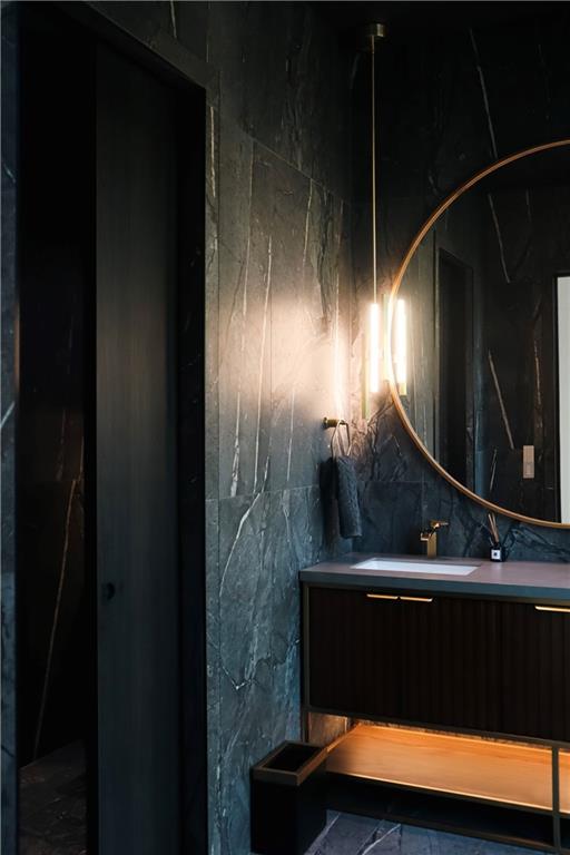 380 West Wesley Road Northwest Atlanta, GA 30305 - Photo 39 of 104 a close view of bathroom