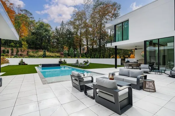 $11,000,000 | 380 West Wesley Road Northwest, Atlanta, GA 30305