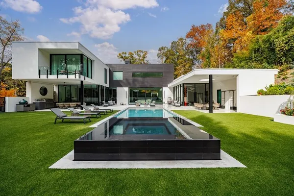 $11,000,000 | 380 West Wesley Road Northwest, Atlanta, GA 30305