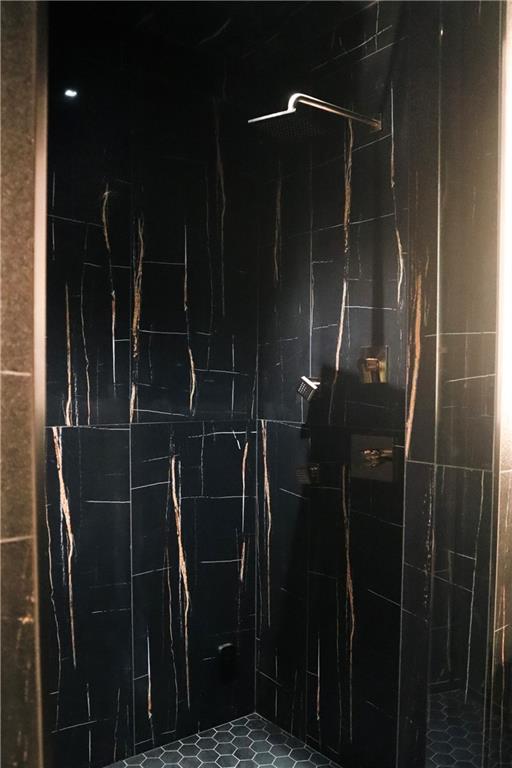 380 West Wesley Road Northwest Atlanta, GA 30305 - Photo 71 of 104 a bathroom with a shower