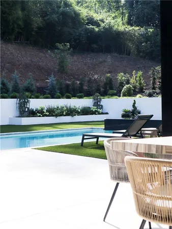 $11,000,000 | 380 West Wesley Road Northwest, Atlanta, GA 30305