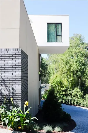 $11,000,000 | 380 West Wesley Road Northwest, Atlanta, GA 30305