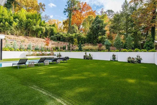 $11,000,000 | 380 West Wesley Road Northwest, Atlanta, GA 30305