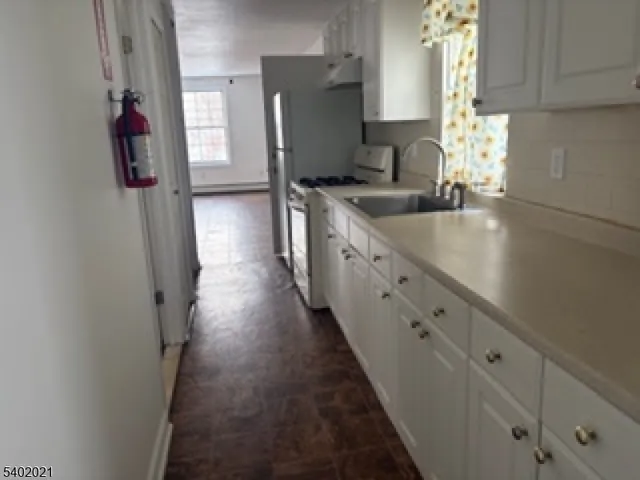 $2,600 | 194 Jerome Place, Bloomfield, NJ 07003