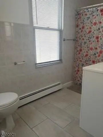 $2,600 | 194 Jerome Place, Bloomfield, NJ 07003