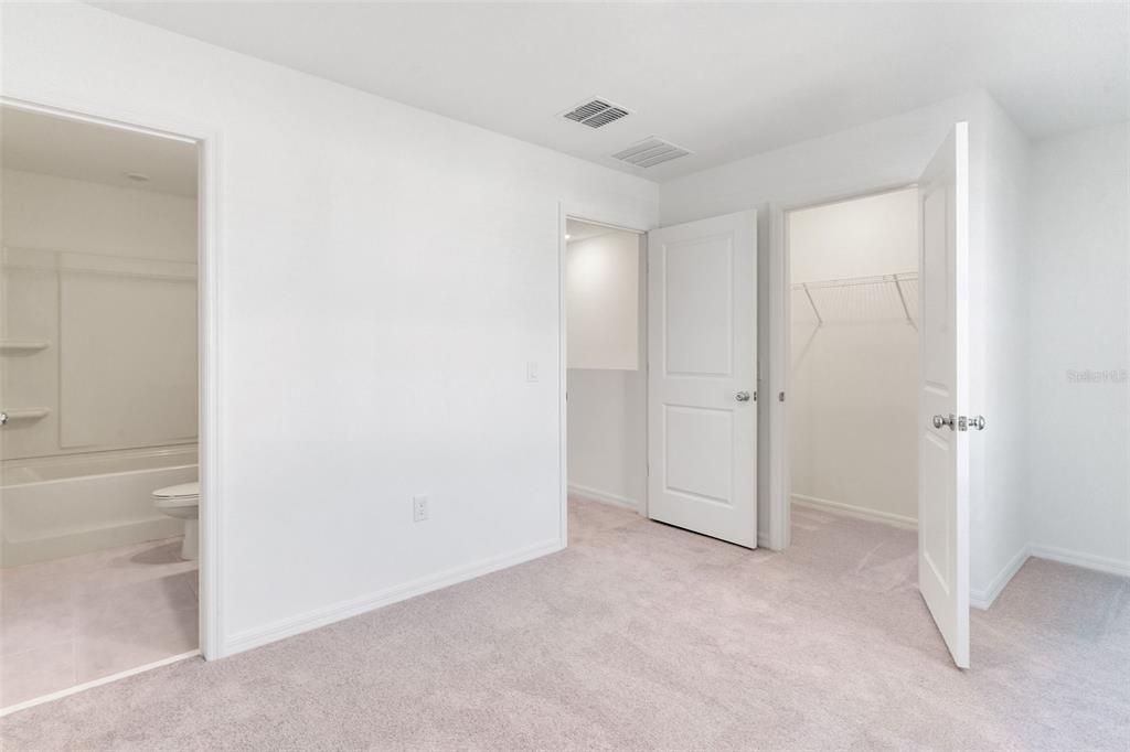 2987 Skyline Loop Kissimmee, FL 34758 - Photo 34 of 48 a view of an empty room