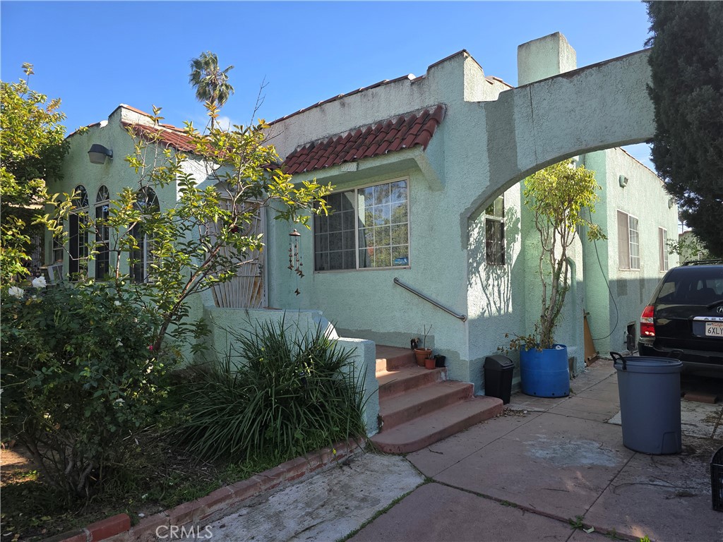 4920 Stratford Road Los Angeles, CA 90042 - Photo 1 of 1