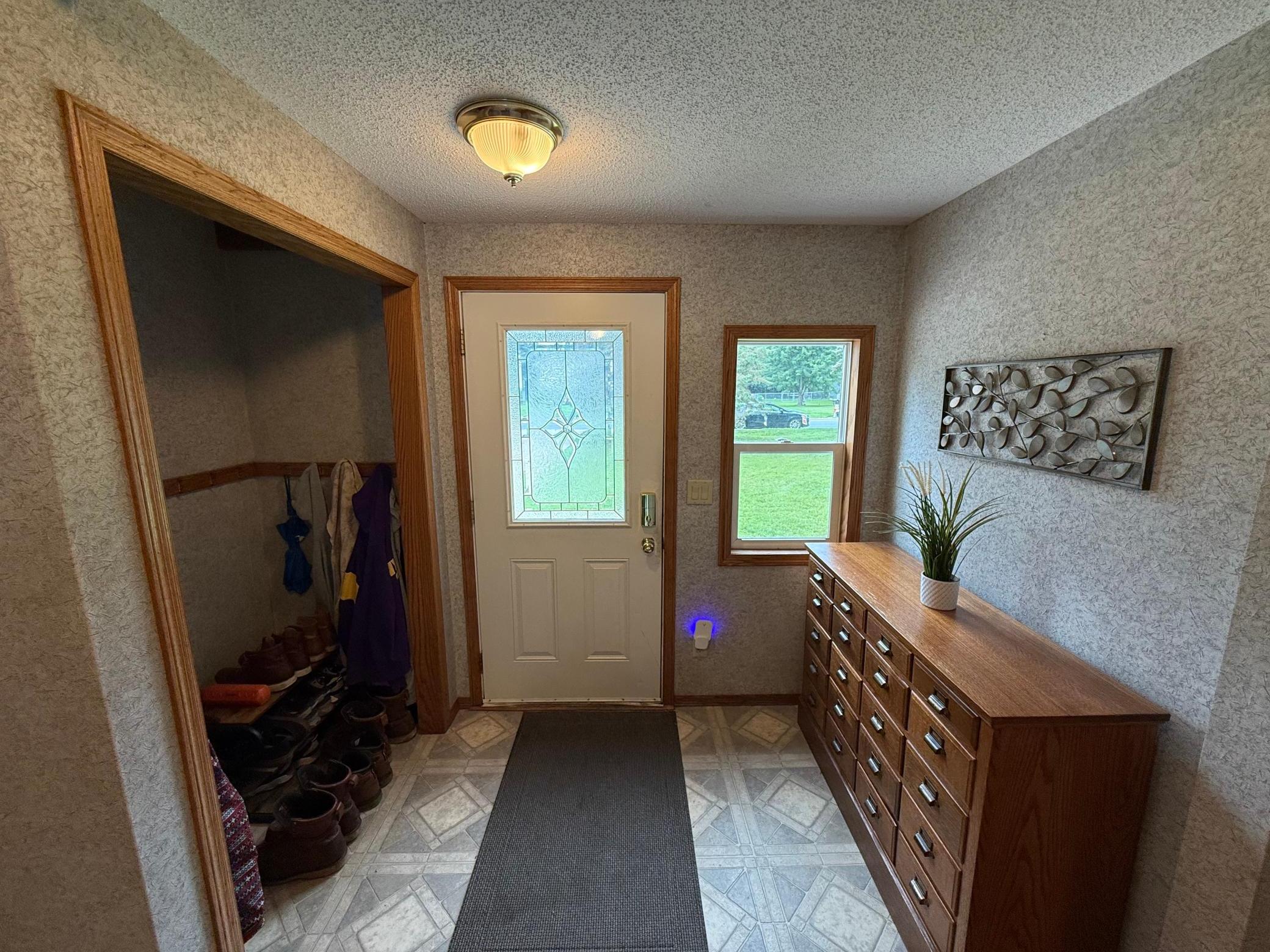 8408 Eastwood Road Mounds View, MN 55112 - Photo 10 of 47 Gallery Image 10