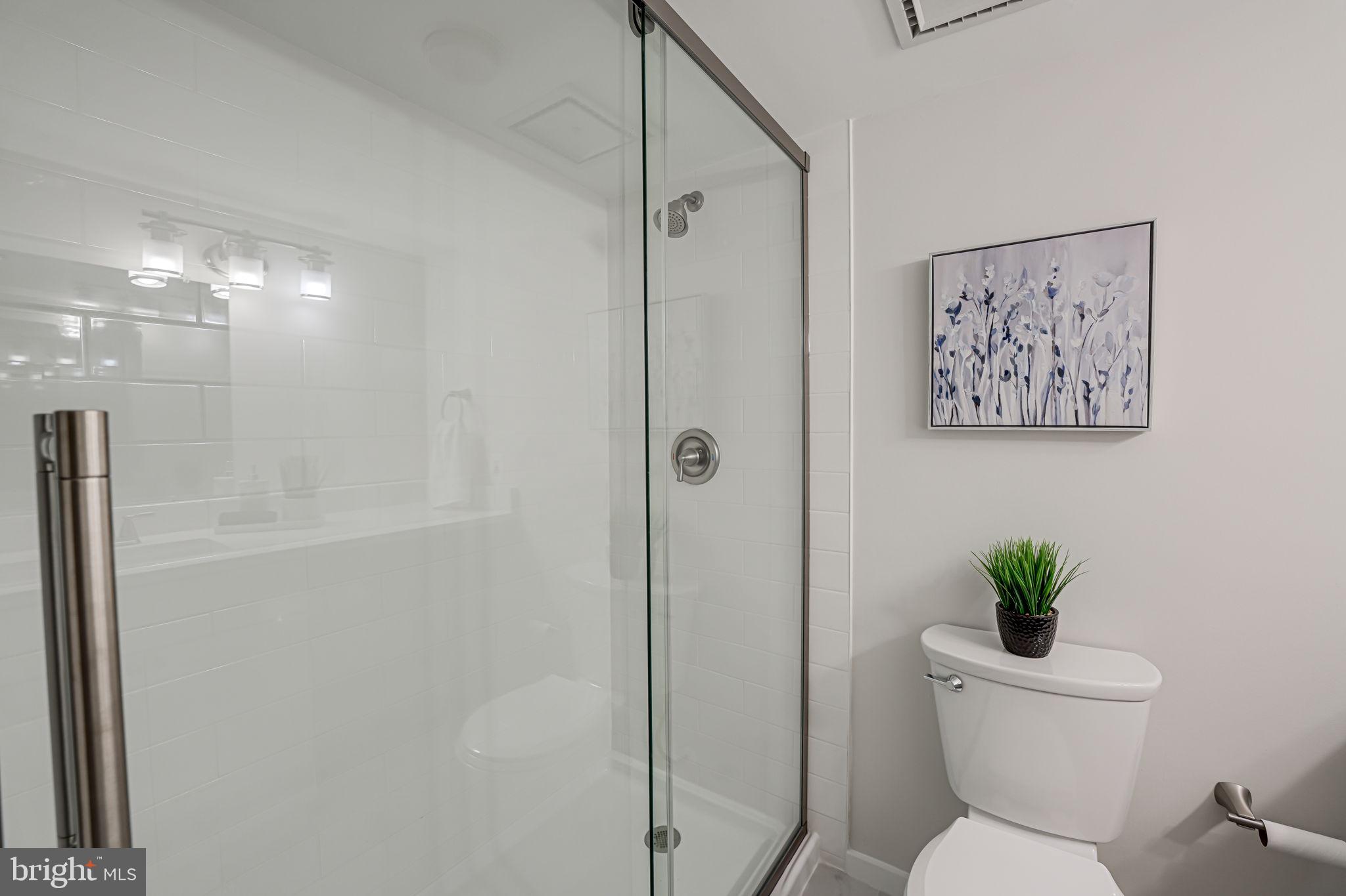 1808 Old Meadow Road, Unit 802 McLean, VA 22102 - Photo 17 of 33 updated shower