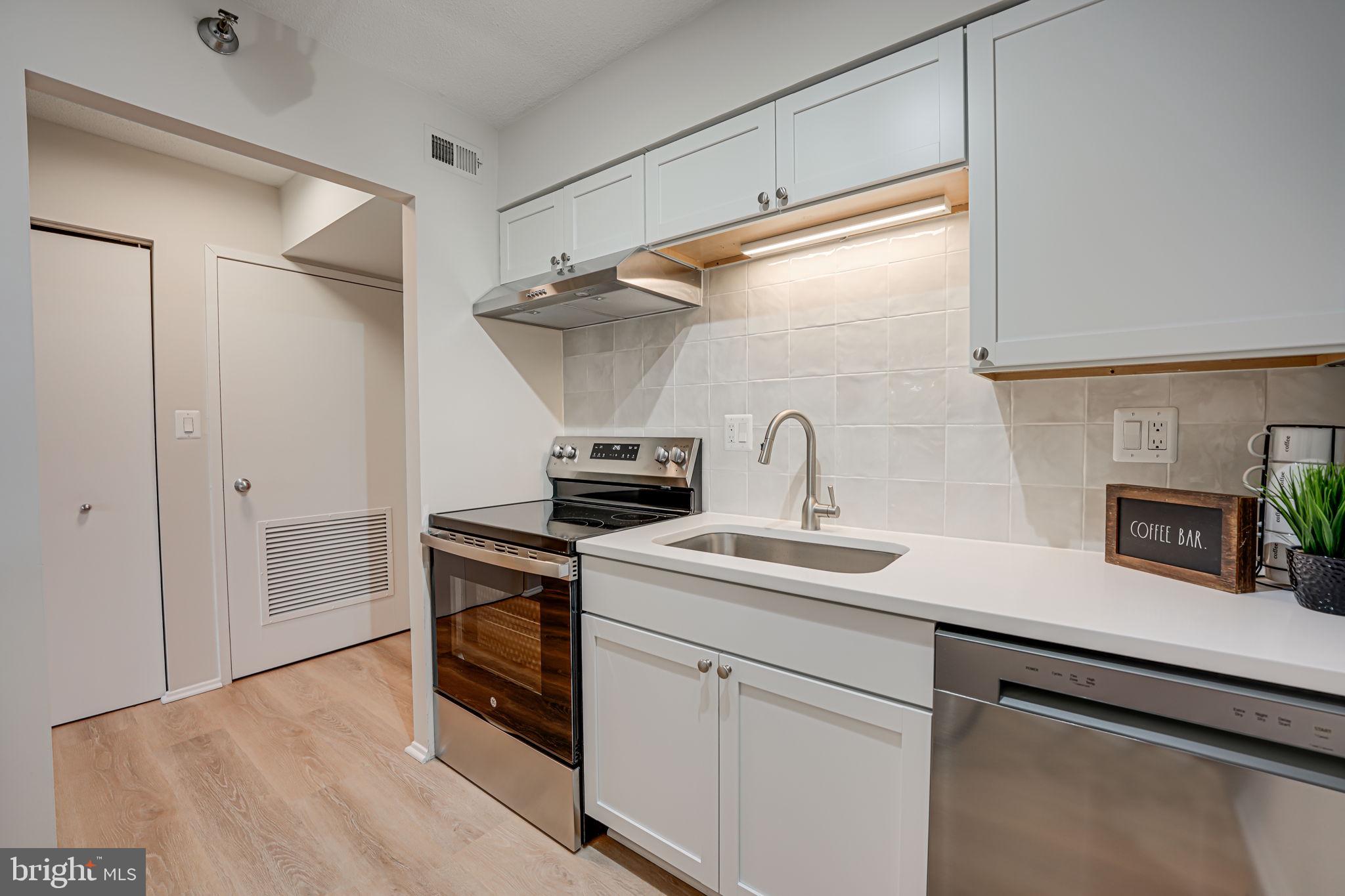 1808 Old Meadow Road, Unit 802 McLean, VA 22102 - Photo 3 of 33 updated kitchen
