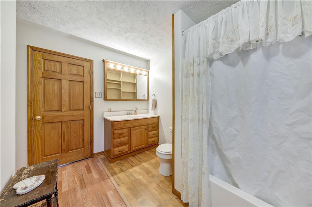 558 Bocktown Cork Road Clinton, PA 15026 - Photo 11 of 25 Gallery Image 11