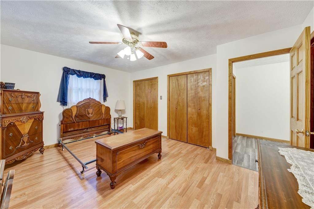 558 Bocktown Cork Road Clinton, PA 15026 - Photo 13 of 25 Gallery Image 13