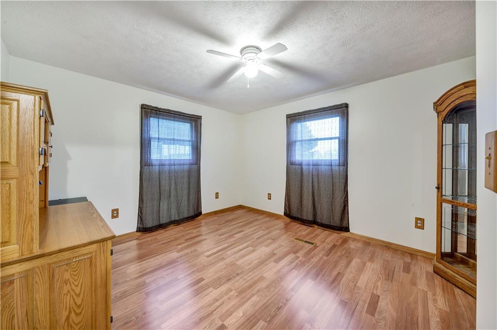 558 Bocktown Cork Road Clinton, PA 15026 - Photo 14 of 25 Gallery Image 14
