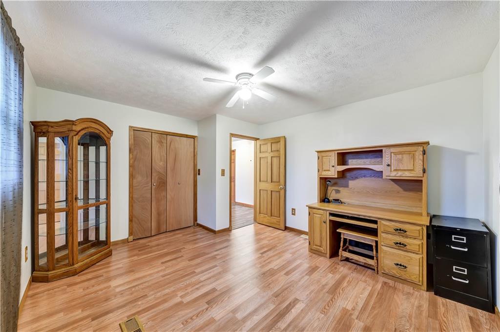 558 Bocktown Cork Road Clinton, PA 15026 - Photo 15 of 25 Gallery Image 15