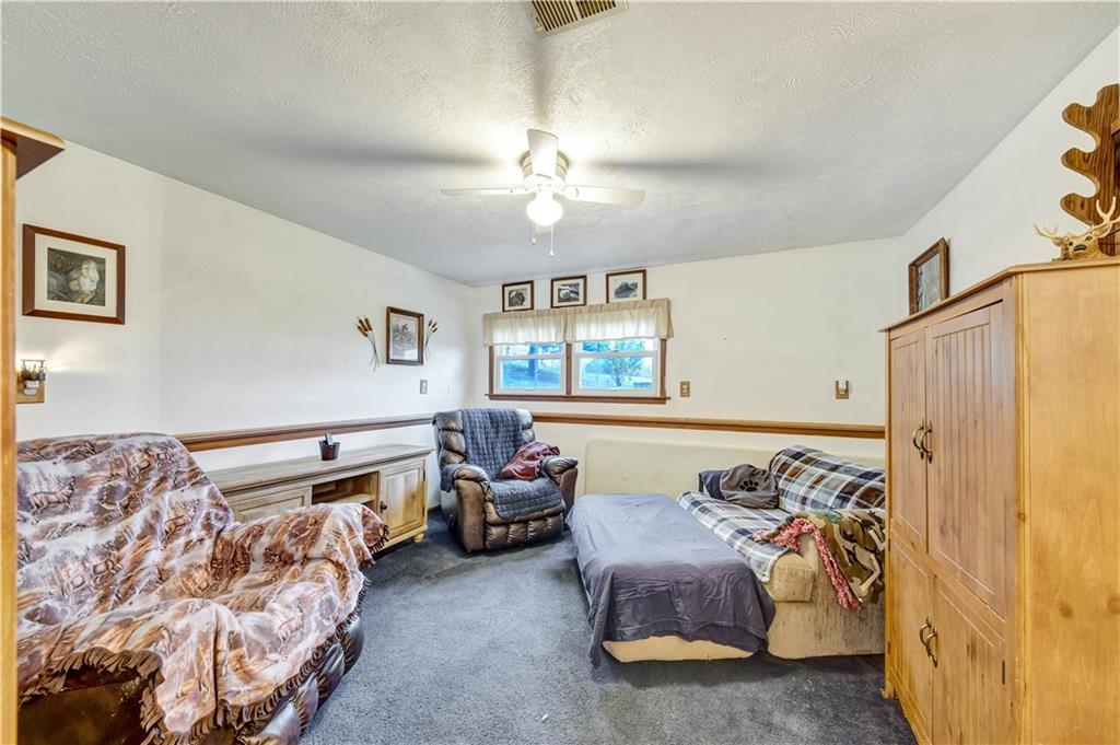 558 Bocktown Cork Road Clinton, PA 15026 - Photo 18 of 25 Gallery Image 18