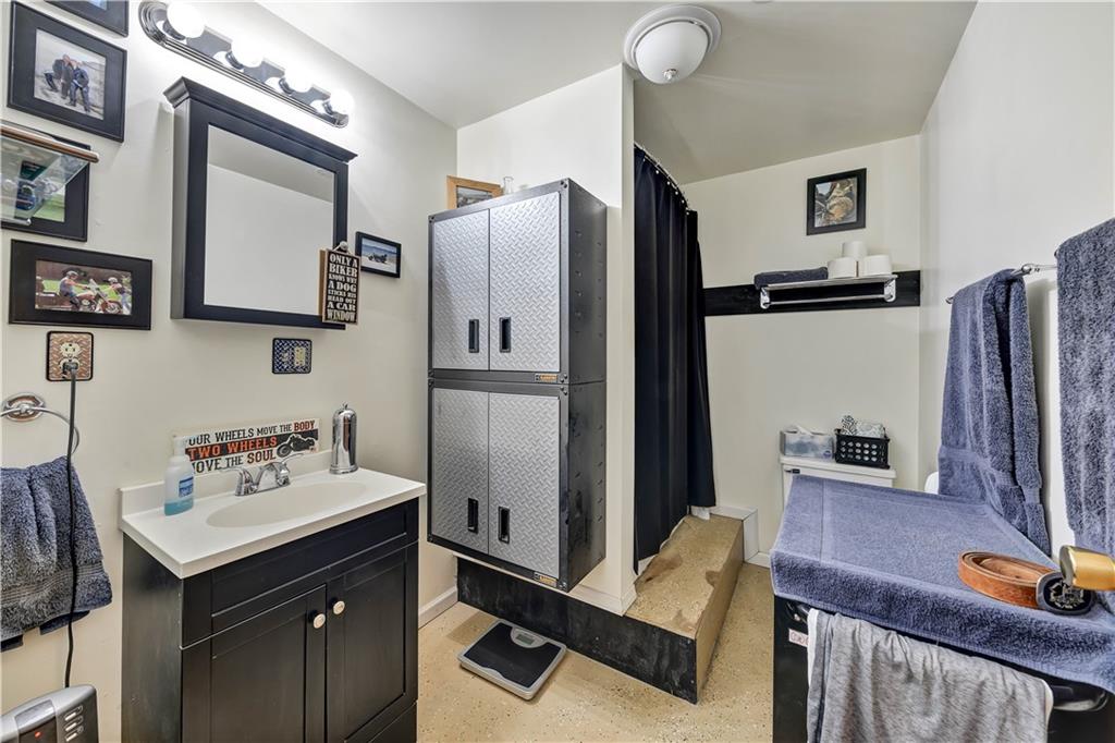 558 Bocktown Cork Road Clinton, PA 15026 - Photo 21 of 25 Gallery Image 21