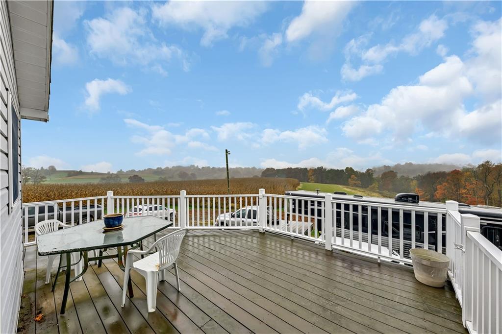 558 Bocktown Cork Road Clinton, PA 15026 - Photo 9 of 25 Gallery Image 9