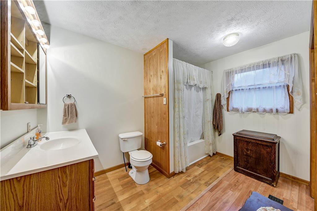 558 Bocktown Cork Road Clinton, PA 15026 - Photo 10 of 25 Gallery Image 10