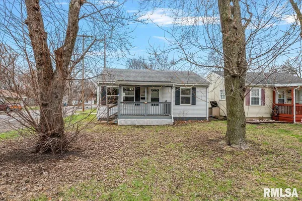 $77,900 | 1050 North 19th Street, Springfield, IL 62702