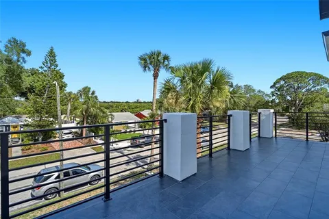 $1,285,000 | 2501 Quincy Street South, St. Petersburg, FL 33711