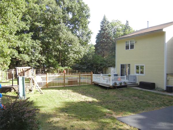 168 Locksley Road Lynnfield, MA 01940 - Photo 18 of 20 Gallery Image 18
