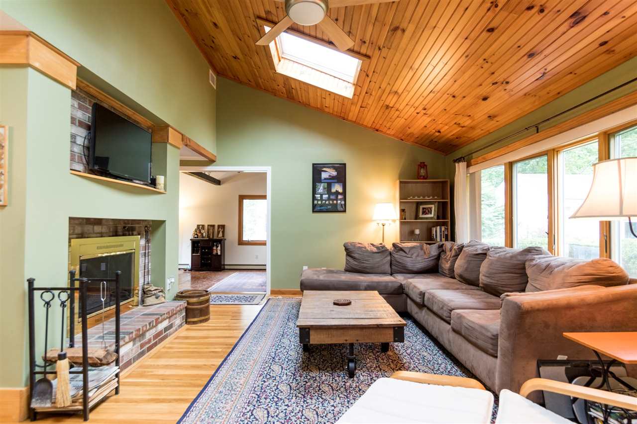 126 Post Road North Hampton, NH 03862 - Photo 3 of 38