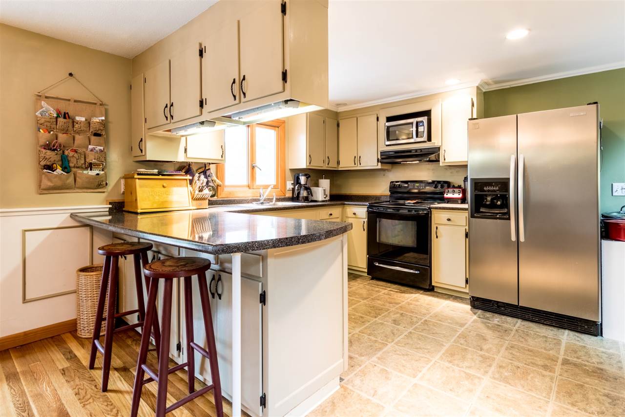 126 Post Road North Hampton, NH 03862 - Photo 8 of 38