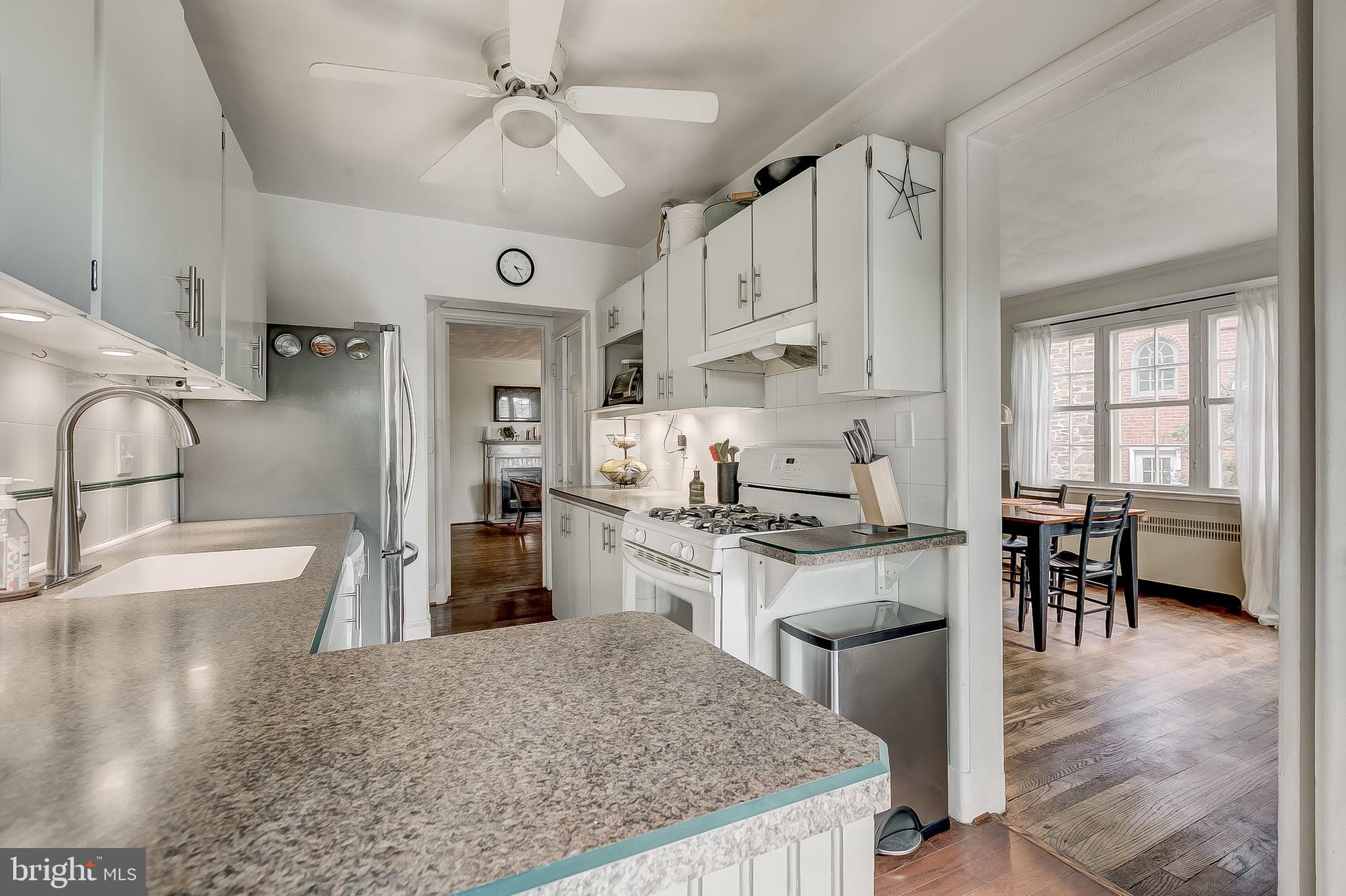 1227 Roundhill Road Baltimore, MD 21218 - Photo 14 of 35