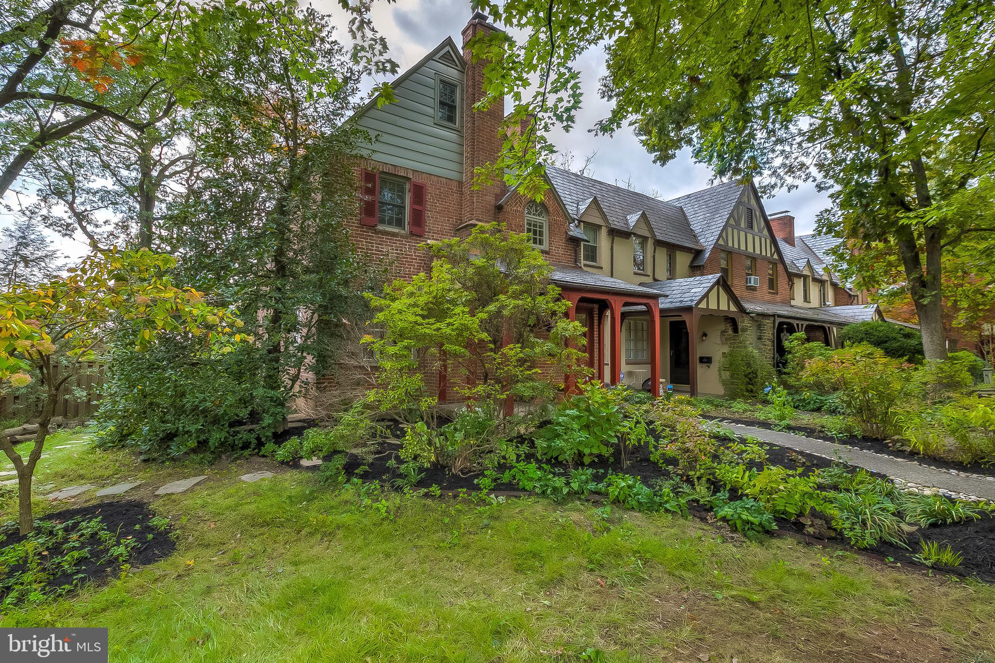 1227 Roundhill Road Baltimore, MD 21218 - Photo 3 of 35