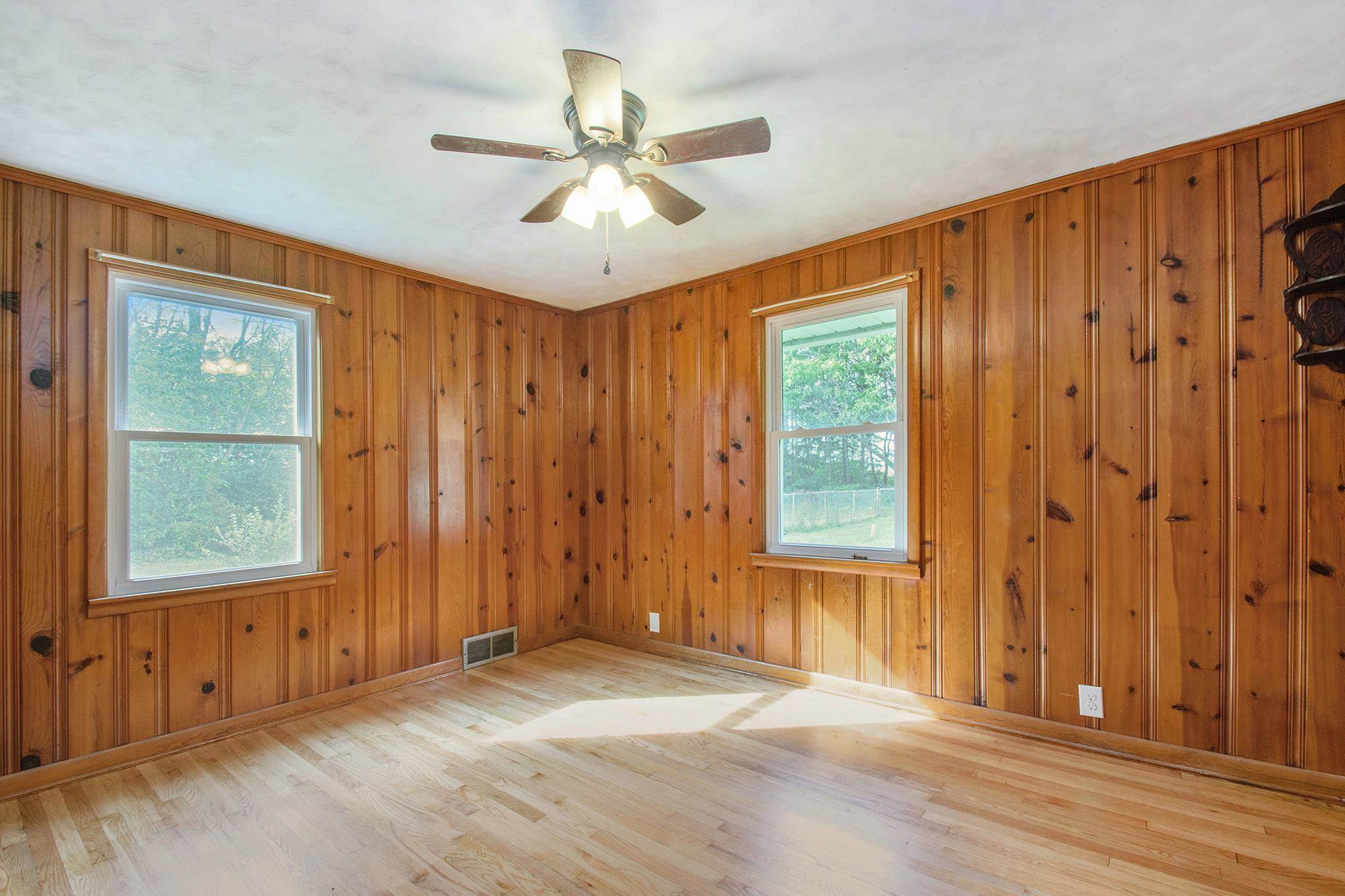 30709 Pierce Road North Liberty, IN 46554 - Photo 13 of 16