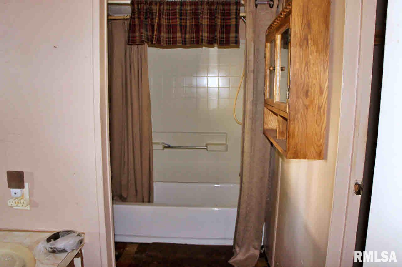 7021 Walnut Ridge Road Grantsburg, IL 62943 - Photo 29 of 31 Gallery Image 29