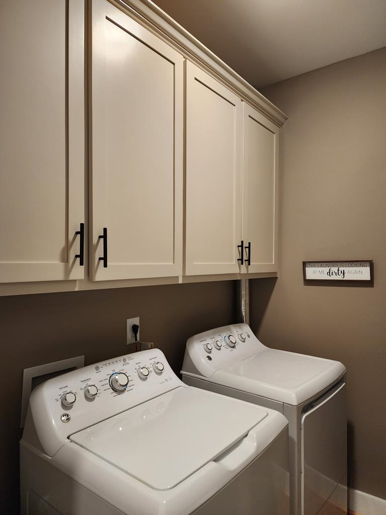 152 McLendon Road Fort Mitchell, AL 36856 - Photo 9 of 27 a utility room with dryer and washer